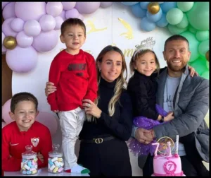 Papu Gómez with Family