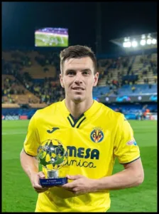 Giovani Lo Celso with trophy
