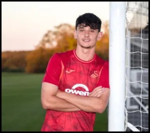 Charlie Patino English Footballer