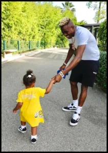 Victor Osimhen with his daughter