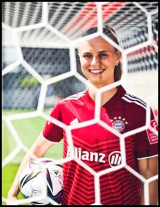Klara Bühl Bayern Munich