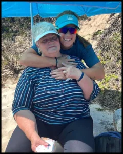 Nadine de Klerk with her mom