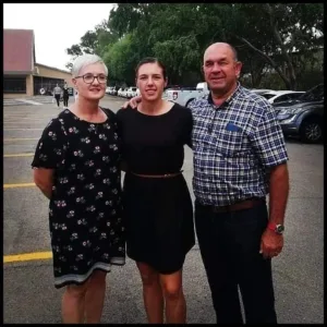 Tazmin Brits with parents