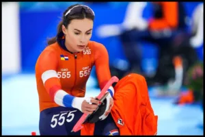 Femke Kok skating
