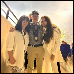 Sara Däbritz with her parents